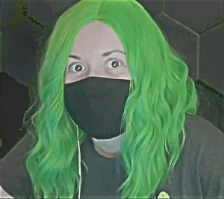 😨