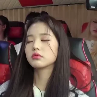 😴