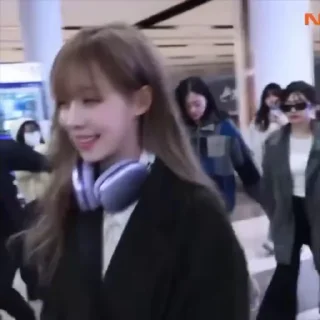 😄