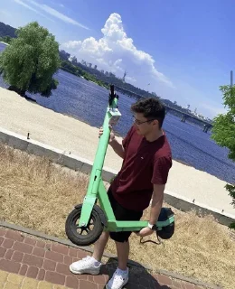 👀
