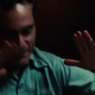 😡