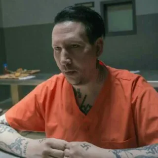 😑