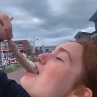 😋