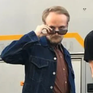 😎