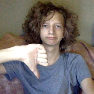 👎