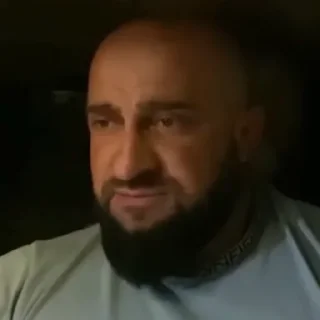 😐