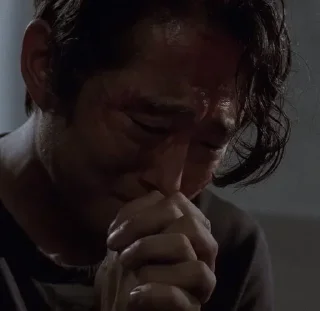 😣