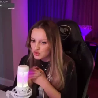 каечка ☆ @byremsova :: @fStikBot