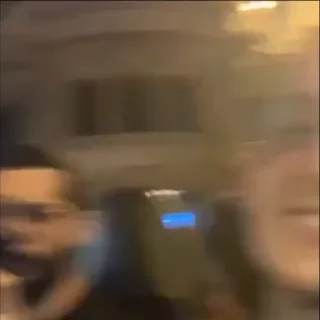 😁