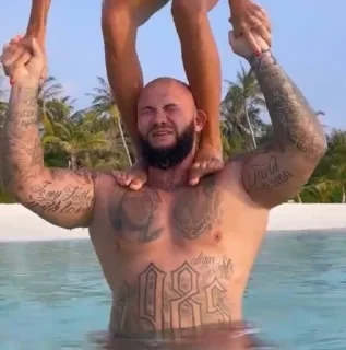 🥴