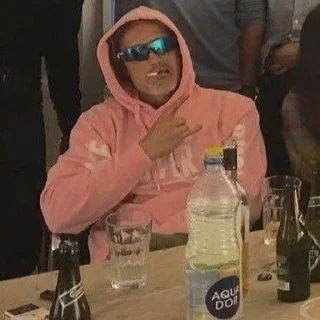 👀