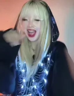 🥳