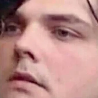😐