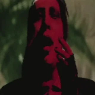 😱