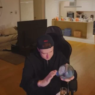 🔎