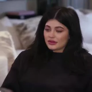😐