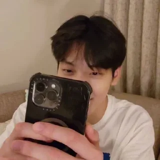 📸