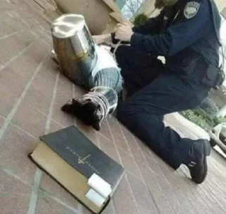 😧