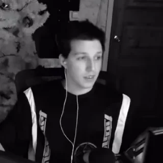 😢