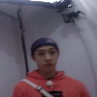 😳