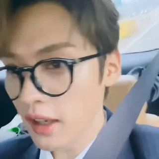 🤩