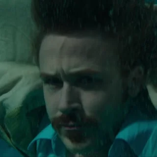 😱