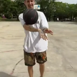 🏀