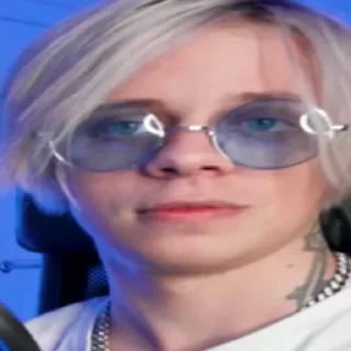 😐