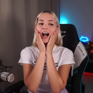 👏