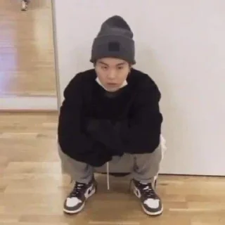 😐