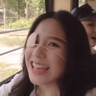 ҂ jeon heejin @KITTYRAWRR ୨୧