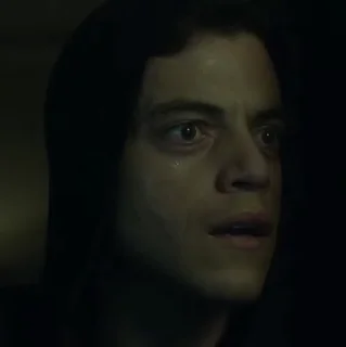 😨
