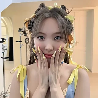 📔