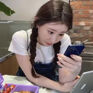 😞