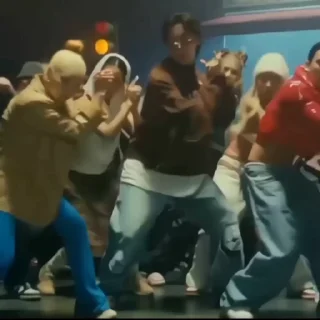 🕺