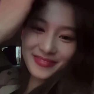 👀