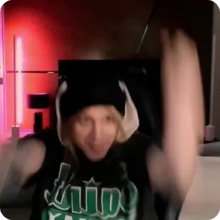 💣