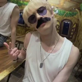 😎