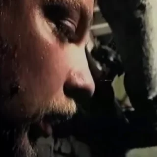 😱