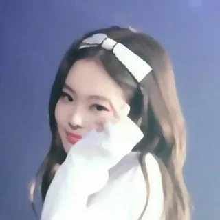 🎨