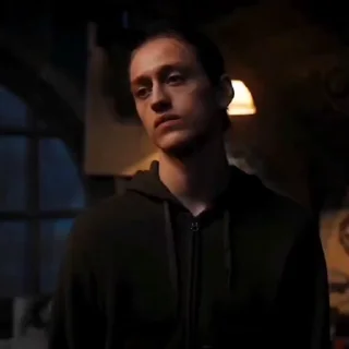 😐