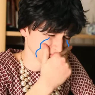 😭