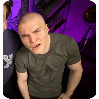 🤨