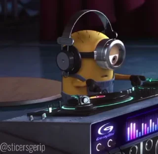 😱