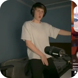 🕺