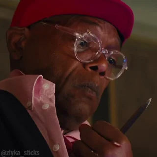 🤢