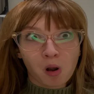 😳