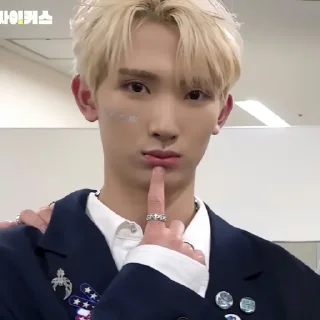 🤪