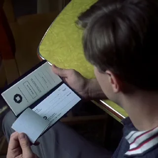 📒