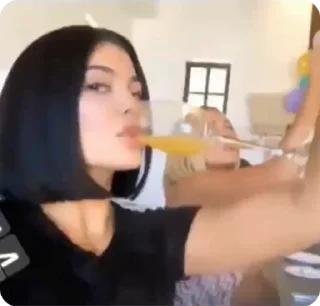 @stickeilowa :: @fStikBot